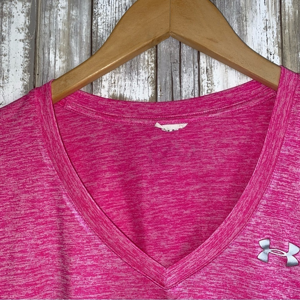 Under Armor Twist Tech V Neck Pink Heathered Tee - Picture 4 of 5